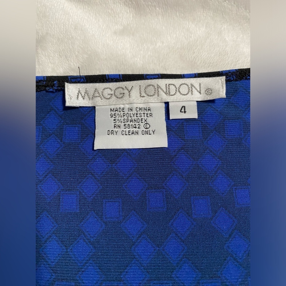 Maggy London Dress V Neck Empire Waist - Picture 4 of 6